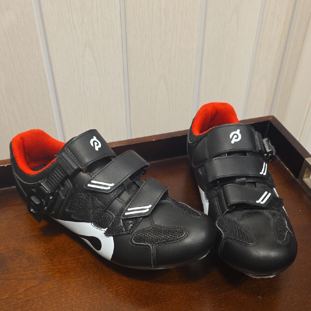 Peloton Black and Red Cycling Shoes Size 41